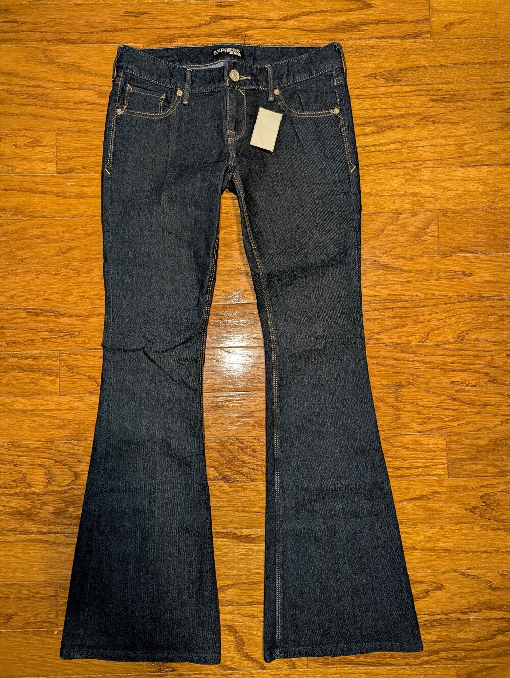 Express low rise flare jeans - dark wash - size 2 - dressy jeans